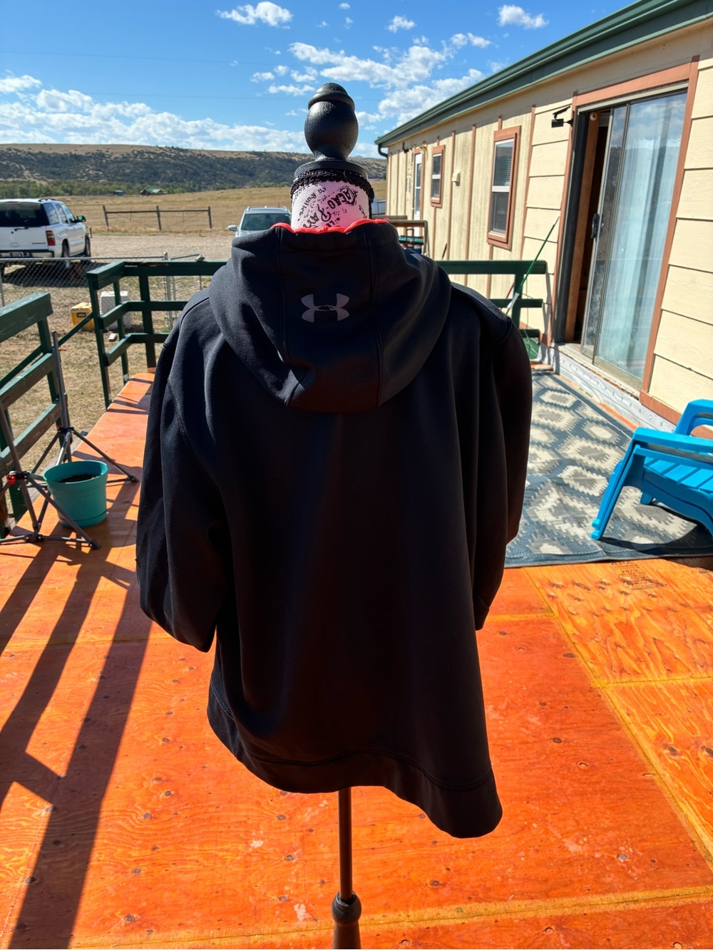 Under Armour Men’s kangaroo Pocket Hoodie with orange- Trim Logo L - Picture 2 of 8